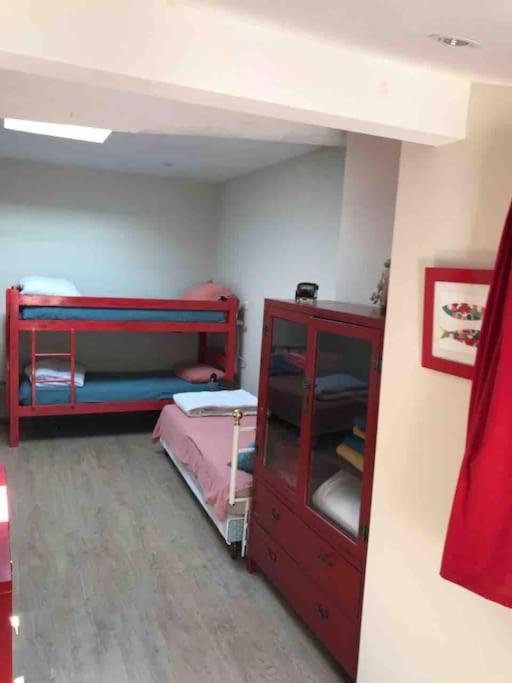 La Maison De Lea, Chambres D'Hotes De 14 Couchages 图尔尼 外观 照片