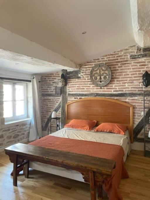 La Maison De Lea, Chambres D'Hotes De 14 Couchages 图尔尼 外观 照片